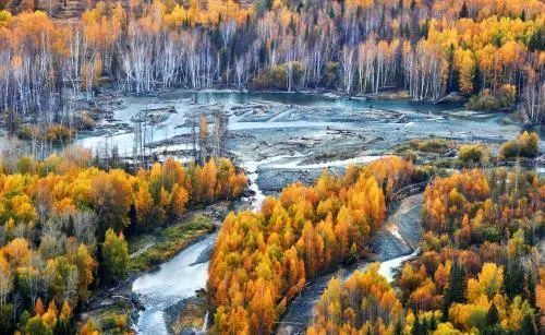 新疆環(huán)保視野下的三大絕美風光